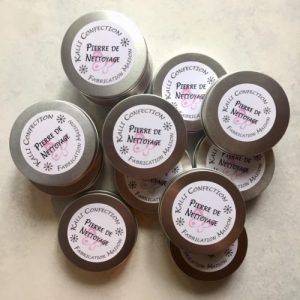 Kalli confection – Pierre de nettoyage à l&rsquo;argile blanche et savon noir 125 gr