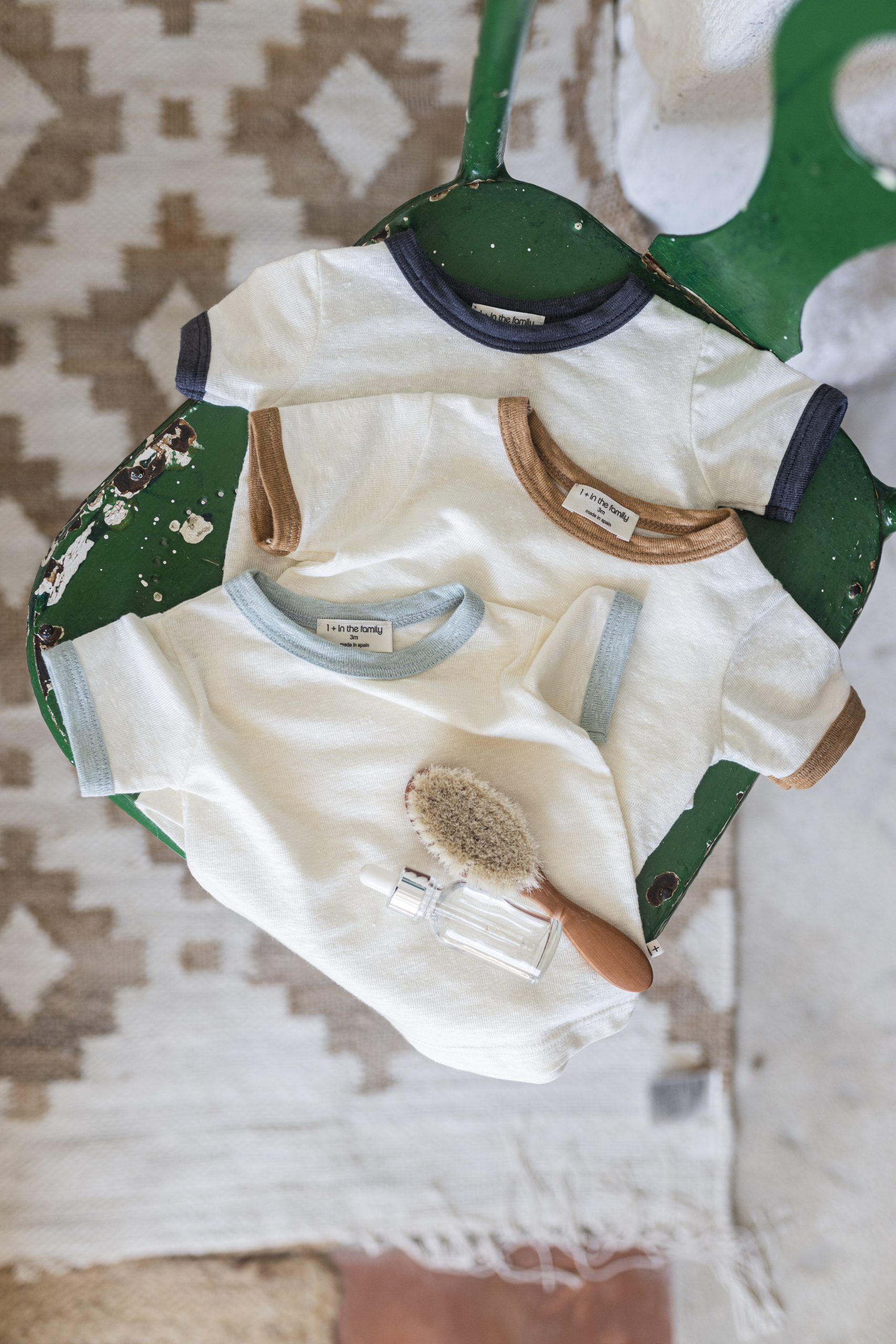 Tee-Shirt Mou – 1+ In The Family – Image 3