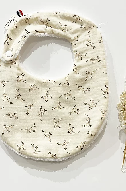 Bavoir Auguste Camilia – So Family