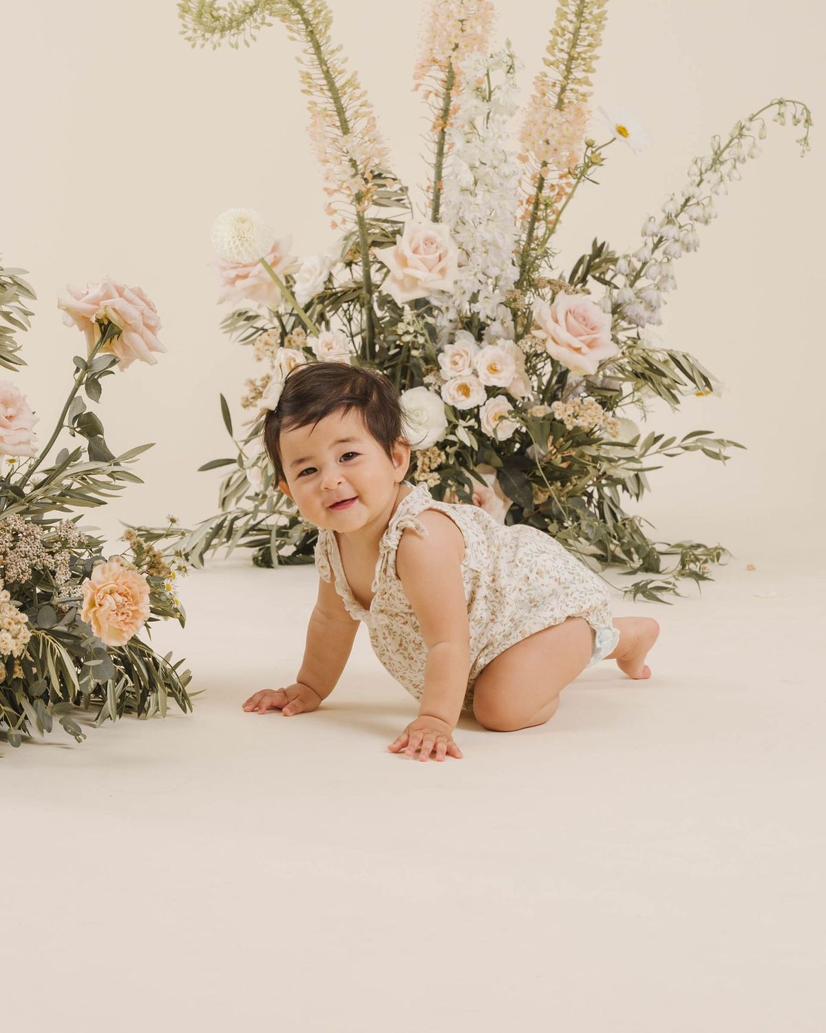 Barboteuse Spring Meadow Shoulder Tie – Rylee + Cru – Image 4